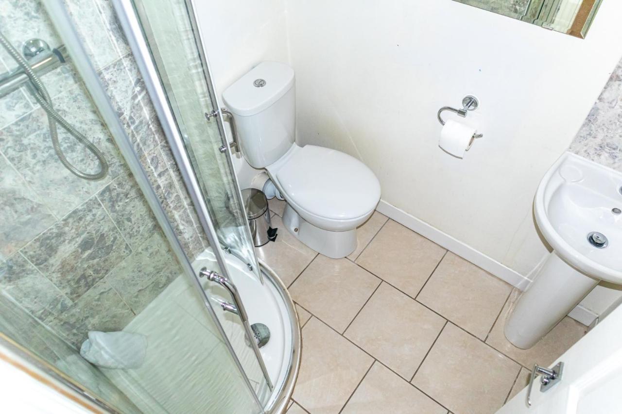 סאות'המפטון Addenro Serviced Rooms חדר תמונה
