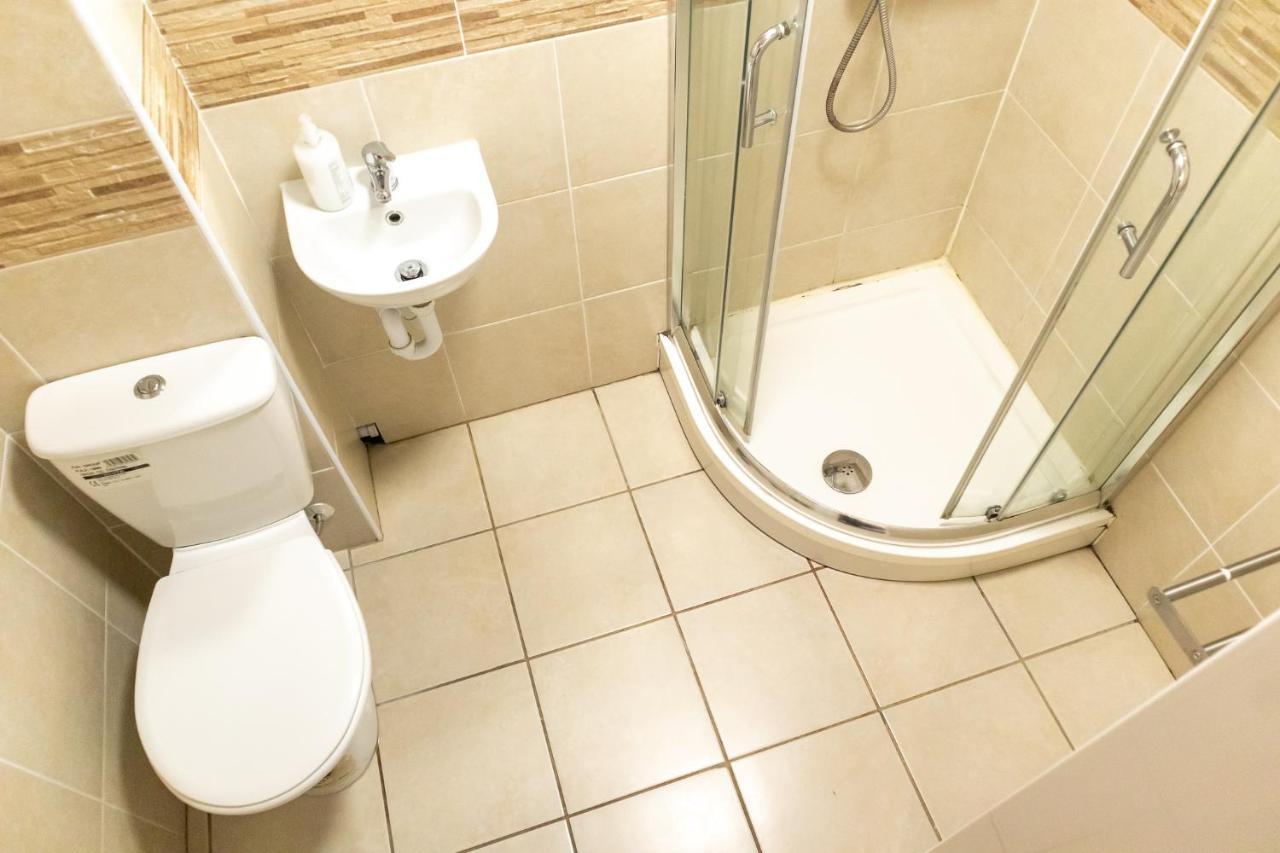 סאות'המפטון Addenro Serviced Rooms חדר תמונה