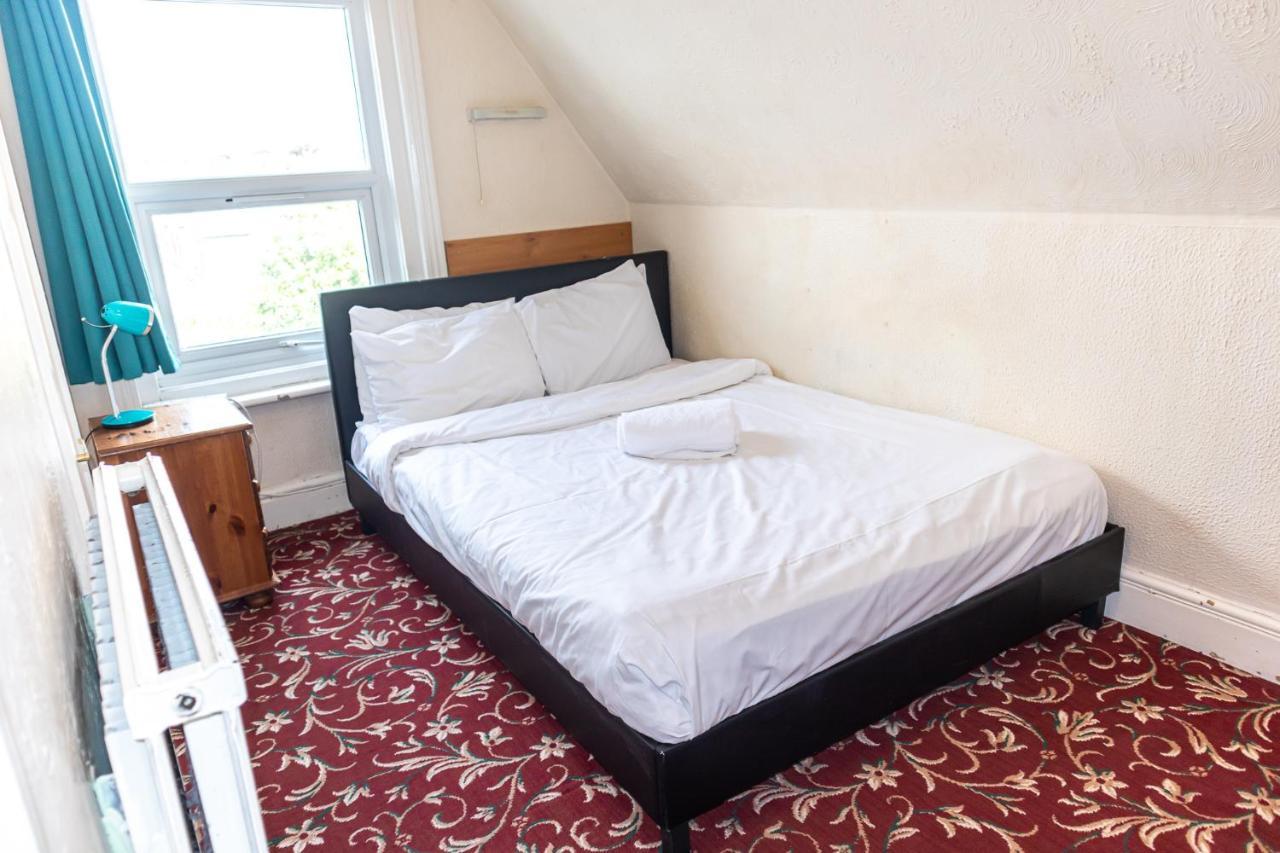 סאות'המפטון Addenro Serviced Rooms חדר תמונה
